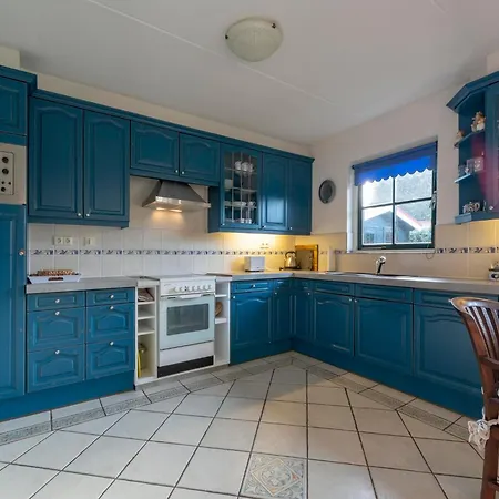 Near With Sauna And Fenced Garden 别墅 *